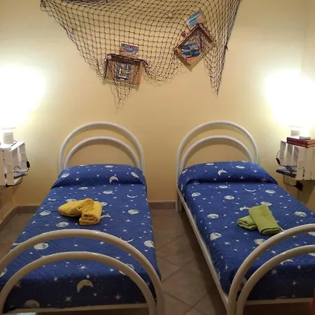 Holiday home Casa Bon' Aria Fronte Mare Sud Sardegna La Maddalena (Cagliari)