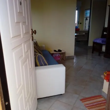 Casa Bon' Aria Fronte Mare Sud Sardegna Casa vacanze La Maddalena (Cagliari)